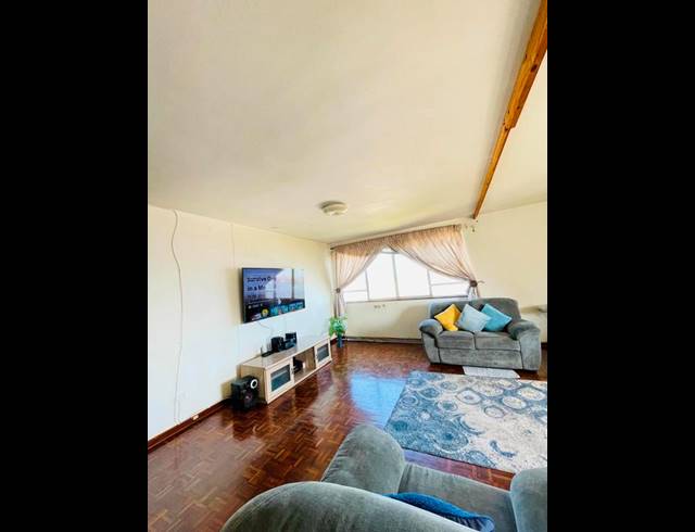 2 BEDROOM APARTMENT FOR SALE IN DURBAN CBD